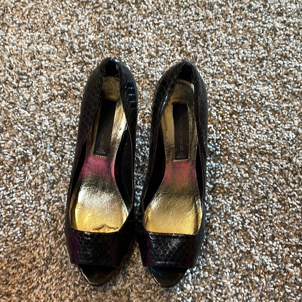 Black Vintage Steve Madden Snake Print Peek-a-boo Heels